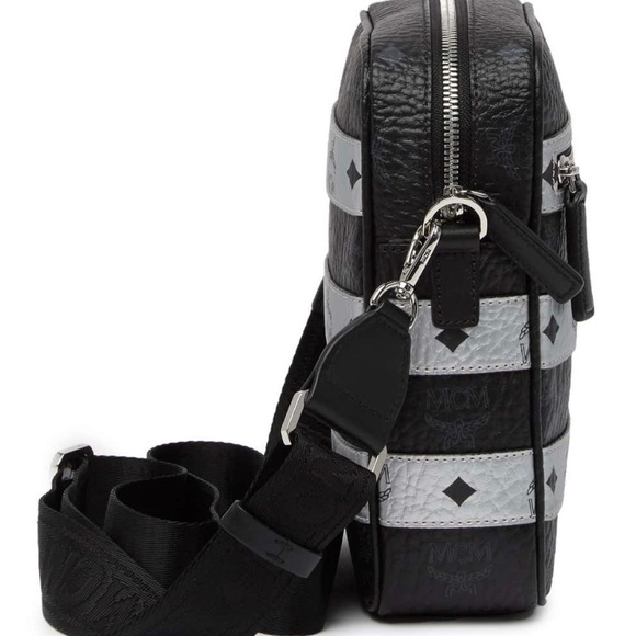 Spot Viseto Crossbody Bag 🖤 black - Picture 4 of 8